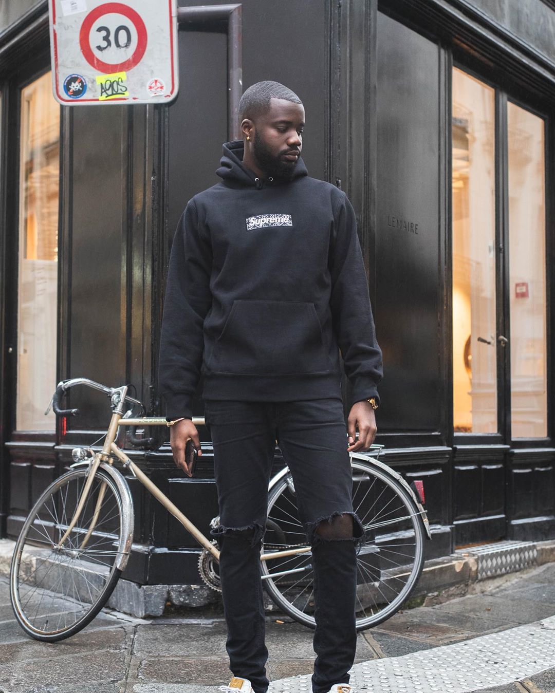 Supreme   シュプリーム   定番スタイルのフード付きスウェットシャツ  2色兼用 男女兼用 レディース メンズ    E513