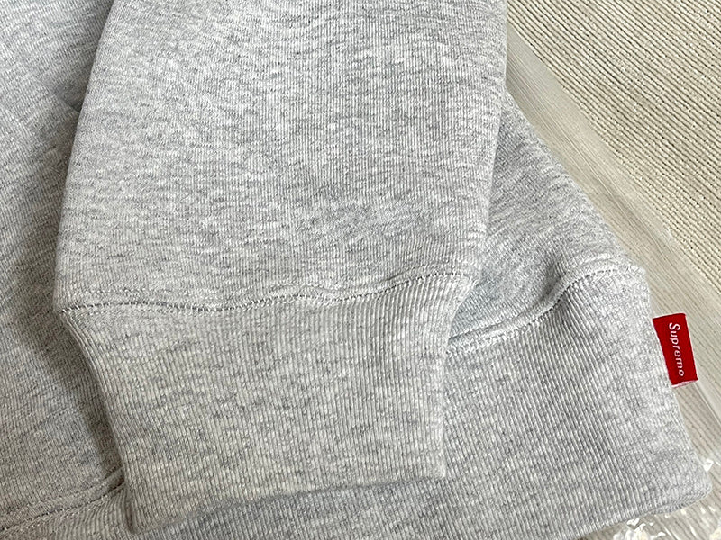Supreme   シュプリーム   ベーシックなフード付きスウェットシャツ  2色兼用 男女兼用 レディース メンズ    E570