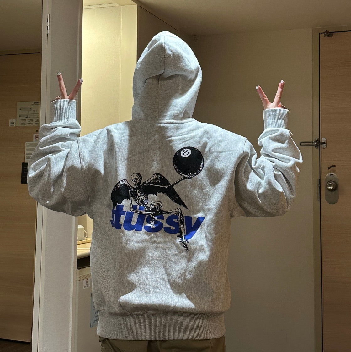 Stussy ステューシー  Apocalypse   なカジュアルスウェット 2色兼用 男女兼用 レディース メンズ ST45  ST41