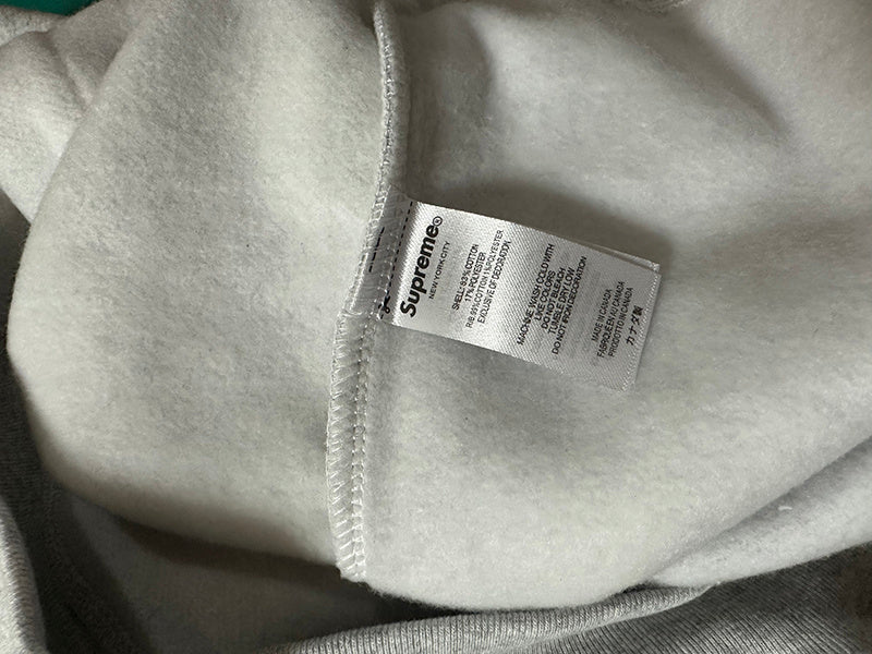Supreme   シュプリーム   ベーシックなフード付きスウェットシャツ  2色兼用 男女兼用 レディース メンズ    E570