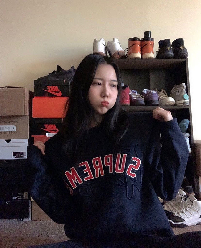 Supreme   シュプリーム   シンプルデザインクルーネックスウェット  4色兼用 男女兼用 レディース メンズ    E517
