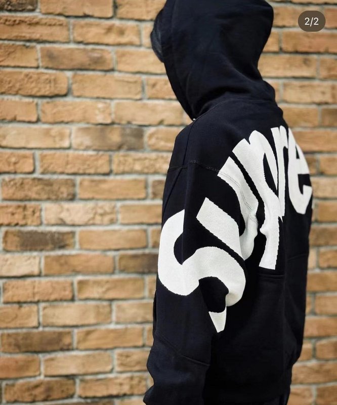 Supreme   シュプリーム   秋冬にぴったりのフード付きパーカー  2色兼用 男女兼用 レディース メンズ    E558