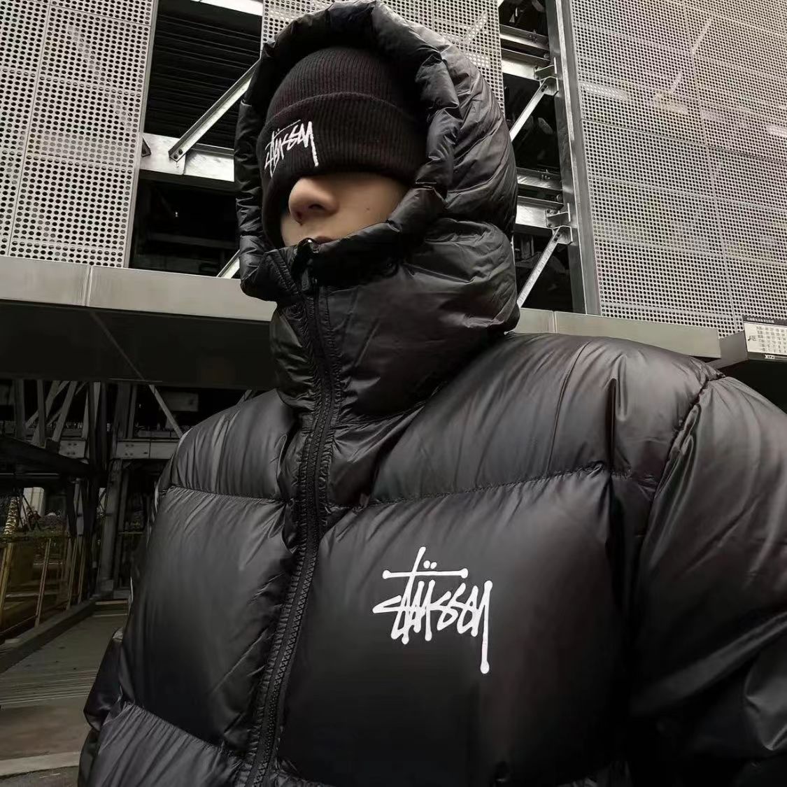 STUSSY ダウンパーカ マイクロリップストップ ダウンジャケット ～防風・防水・防寒