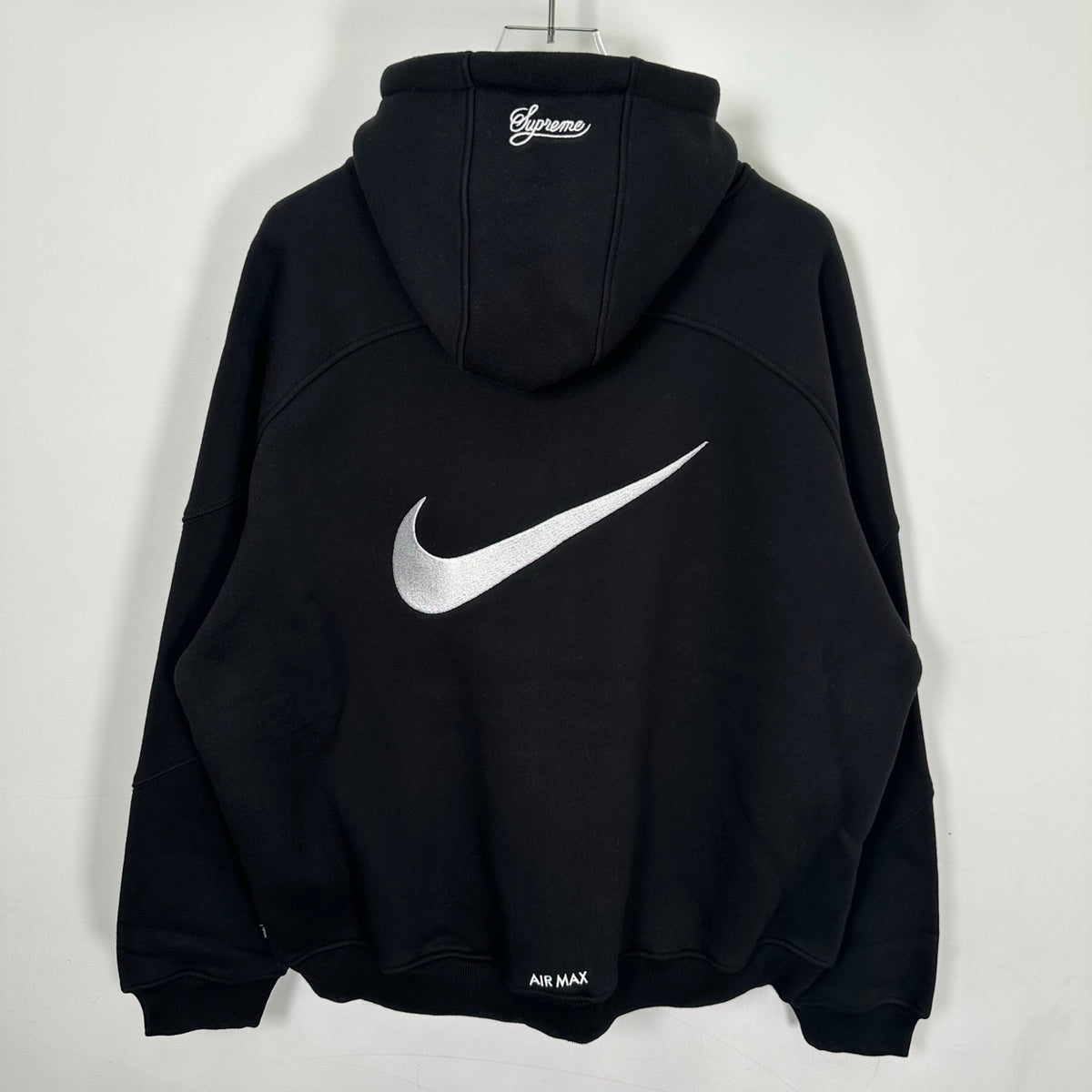 Supreme × Nike 刺繍ロゴ 裏起毛ジップアップパーカー