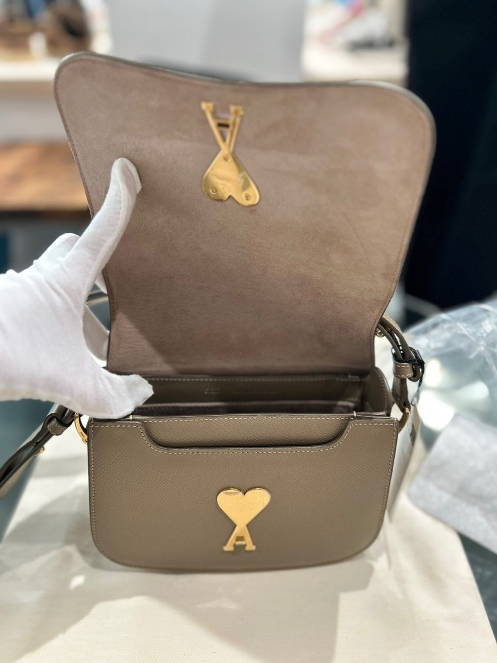 翌日発送★正品★ AMI PARIS ハンドバッグ ミニ バッグ グレインレザー バッグ