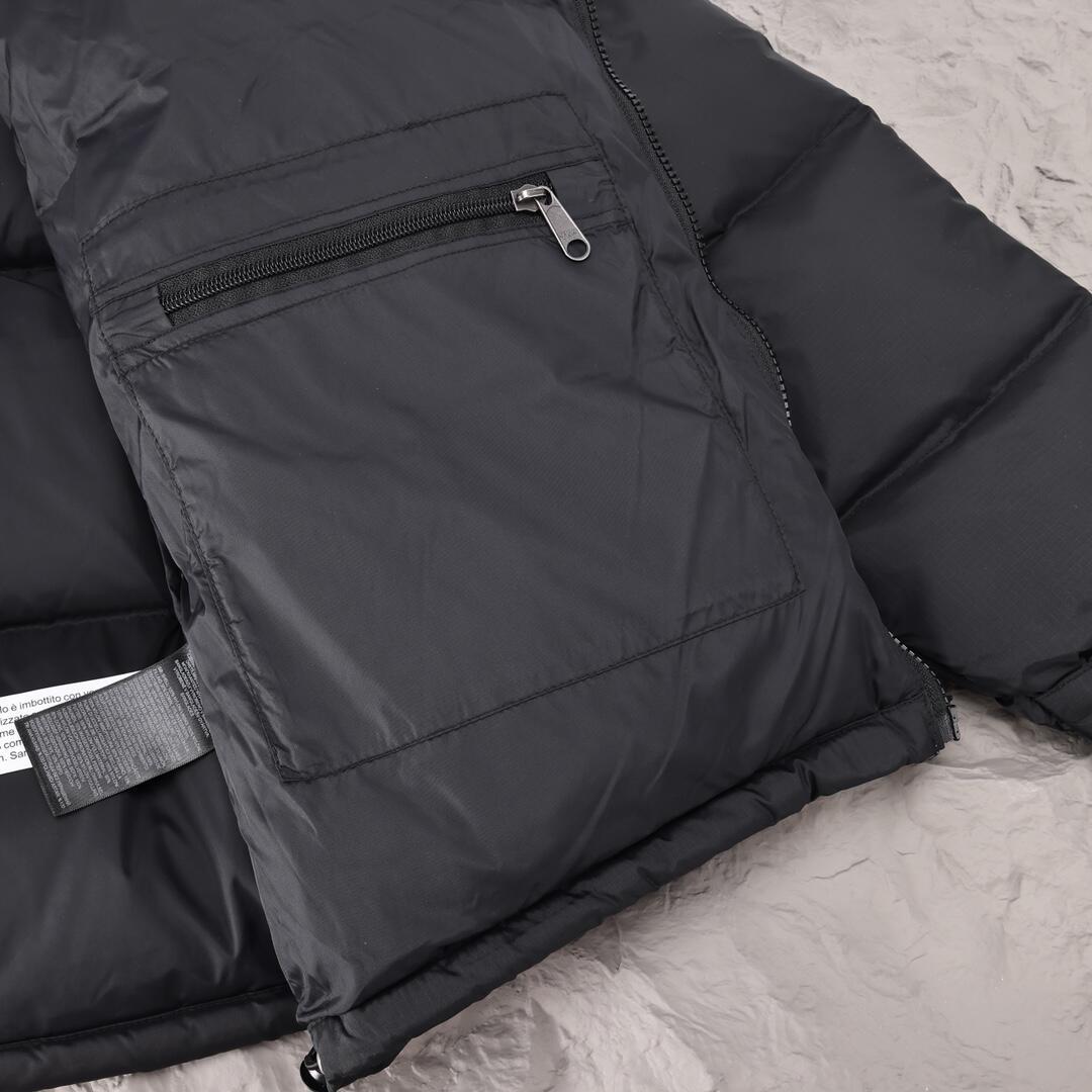 THE NORTH FACE ダウン ジャケット男女兼用 フ一ド収納可能